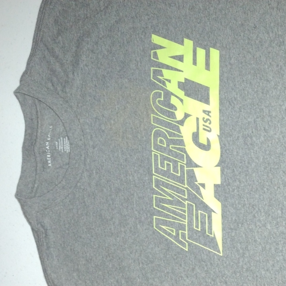 American Eagle Short Short Sleeve Men's T-Shirt Size Small